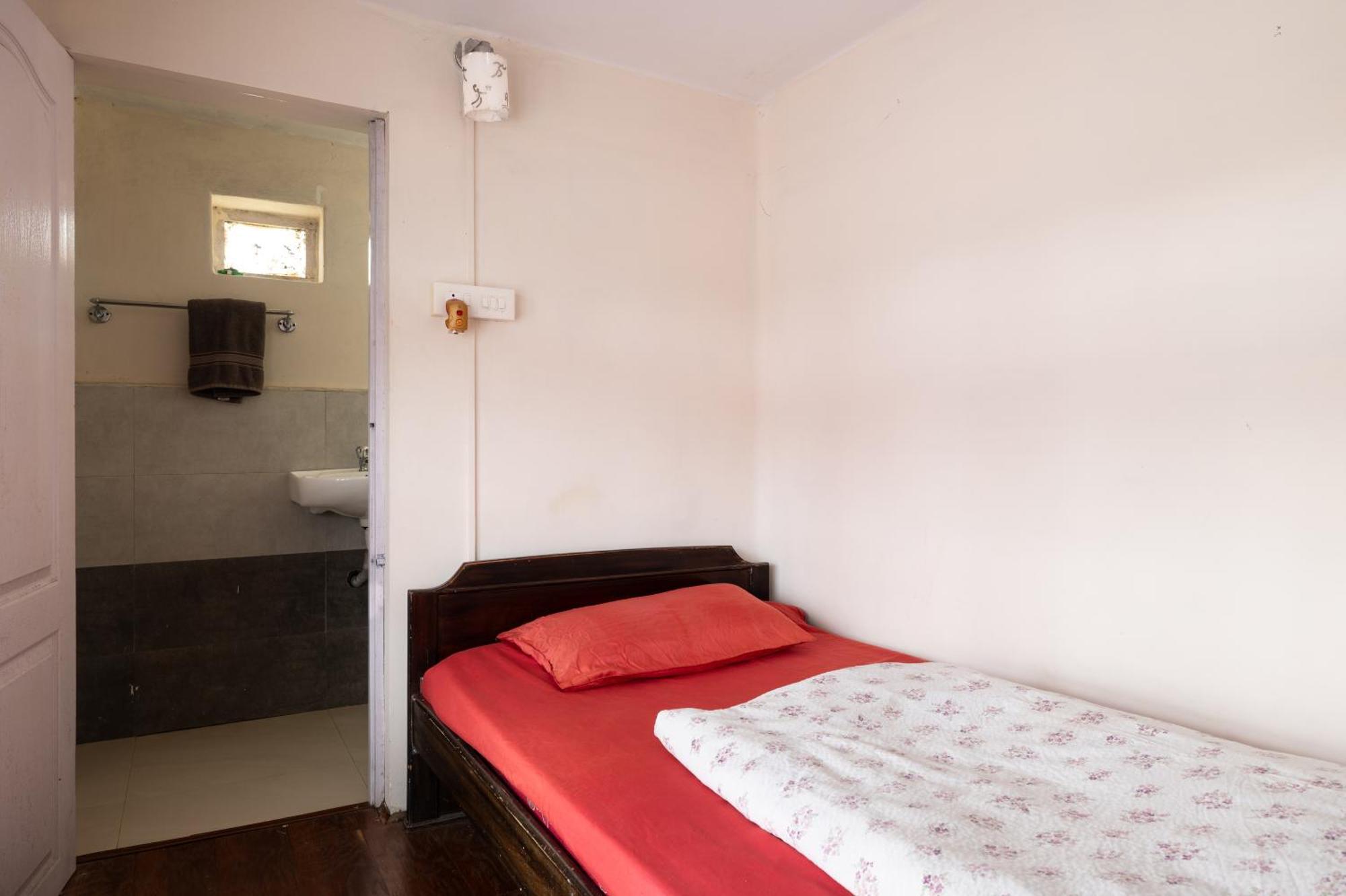 Colonels Inn Ооти Екстериор снимка